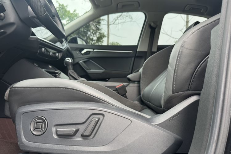 Used Audi Q3 Sportback 2022 45 TFSI quattro Fashion Edition Interior 5