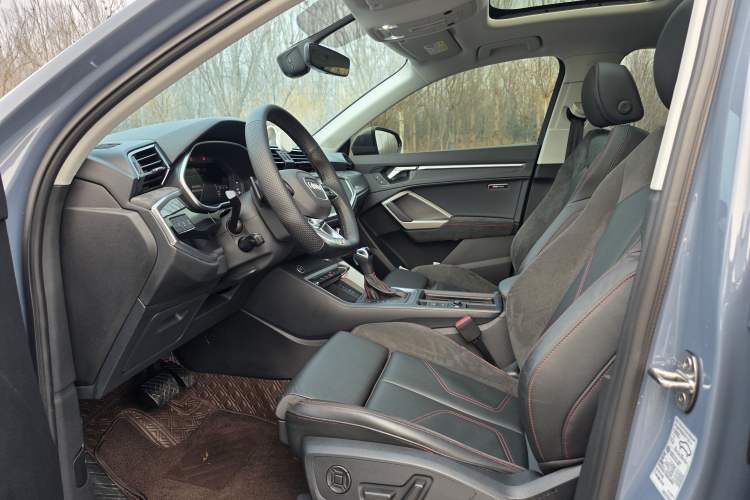 Used Audi Q3 Sportback 2022 40 TFSI RS Package Performance Model Left Front Seat