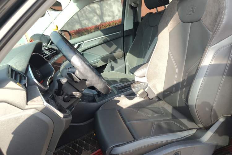Used Audi Q3 Sportback 2022 40 TFSI Fashion Model Left Front Seat