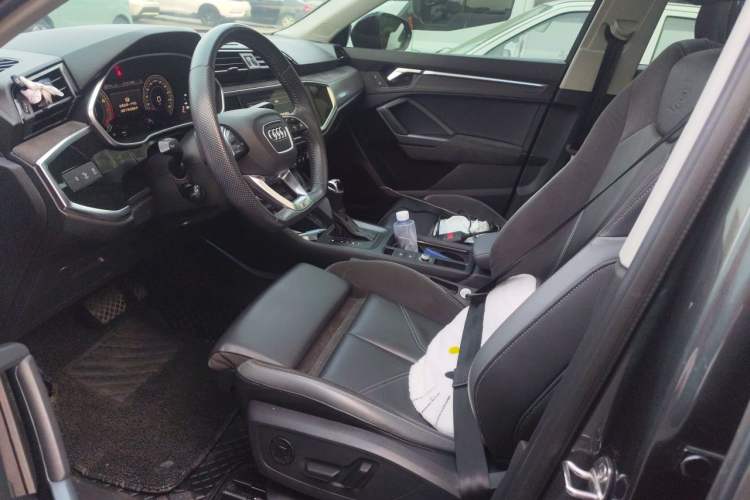 Used Audi Q3 Sportback 2022 40 TFSI Fashion Model Left Front Seat