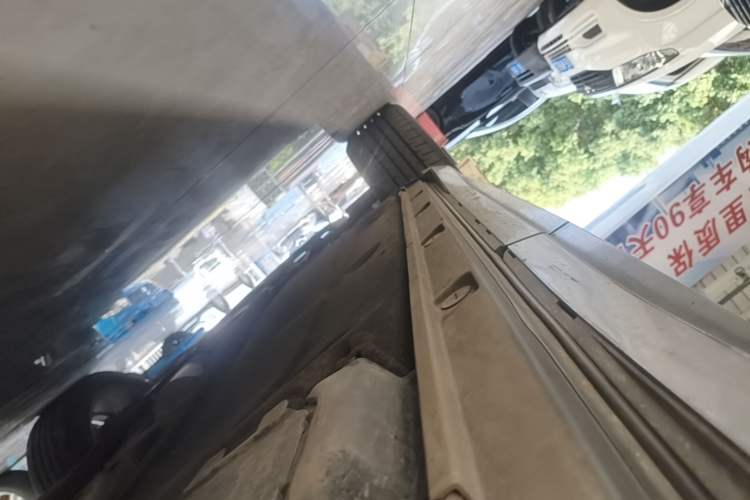 Used Audi Q3 Sportback 2022 40 TFSI Fashion Model Left Side Sill