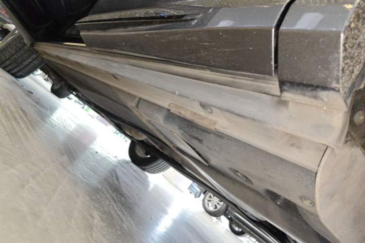 Used Audi Q3 Sportback 2022 40 TFSI Fashion Model Left Side Sill