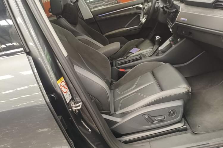 Used Audi Q3 Sportback 2022 40 TFSI Fashion Model Right Front Seat