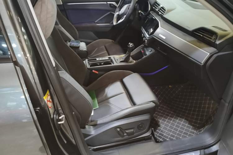 Used Audi Q3 Sportback 2022 40 TFSI Fashion Model Right Front Seat