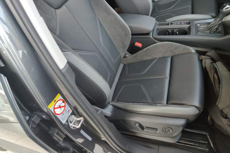 Used Audi Q3 Sportback 2022 40 TFSI Fashion Model Right Front Seat