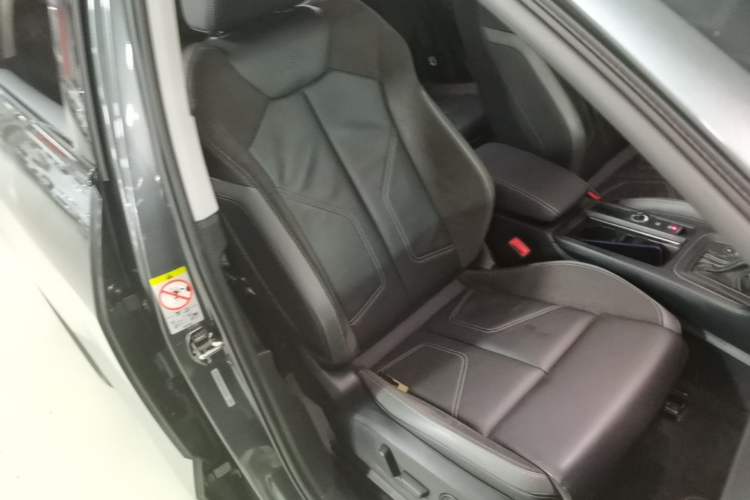 Used Audi Q3 Sportback 2022 40 TFSI Fashion Model Right Front Seat