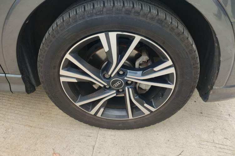 Used Audi Q3 Sportback 2022 40 TFSI Fashion Model Right Front Wheel Hub