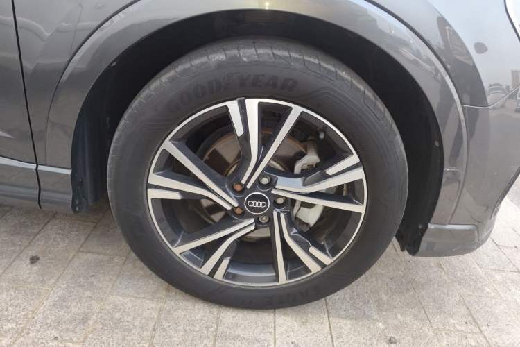 Used Audi Q3 Sportback 2022 40 TFSI Fashion Model Right Front Wheel Hub