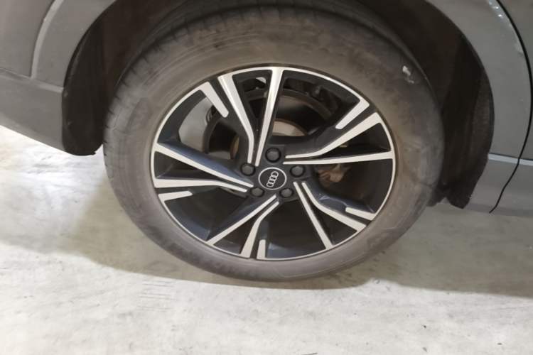 Used Audi Q3 Sportback 2022 40 TFSI Fashion Model Right Rear Wheel Hub
