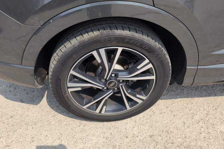 Used Audi Q3 Sportback 2022 40 TFSI Fashion Model Right Rear Wheel Hub