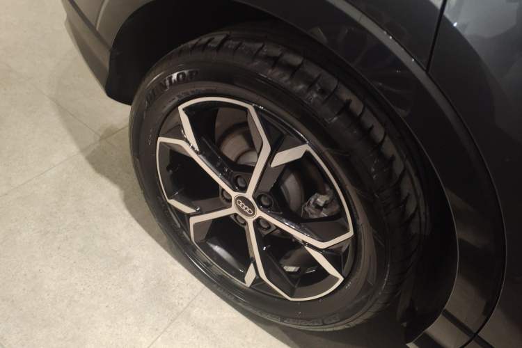 Used Audi Q3 Sportback 2022 45 TFSI quattro Fashion Edition Right Rear Wheel Hub