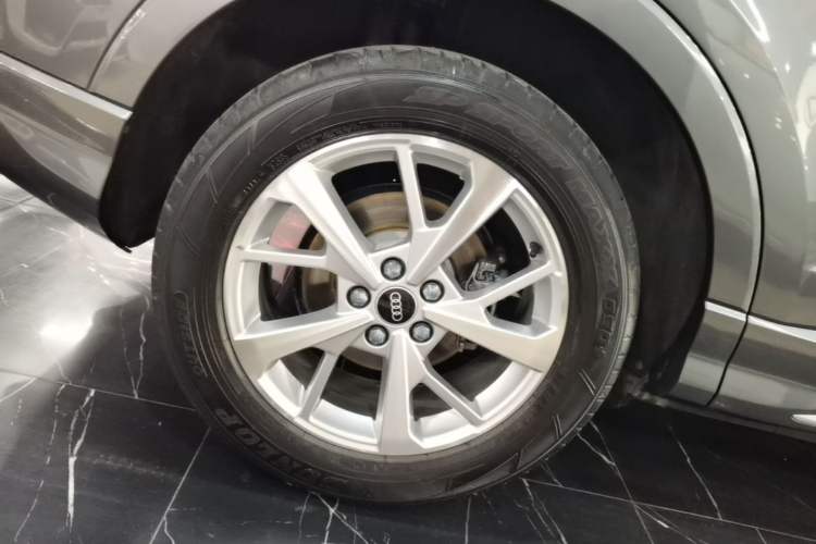 Used Audi Q3 Sportback 2022 35 TFSI Ambition Edition Right Rear Wheel Hub