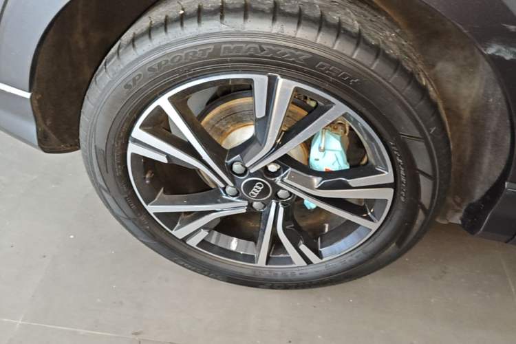 Used Audi Q3 Sportback 2022 40 TFSI Fashion Model Right Rear Wheel Hub
