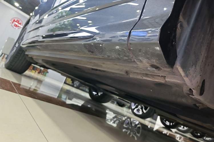 Used Audi Q3 Sportback 2022 40 TFSI Fashion Model Right Side Sill