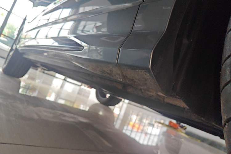 Used Audi Q3 Sportback 2022 40 TFSI Fashion Model Right Side Sill
