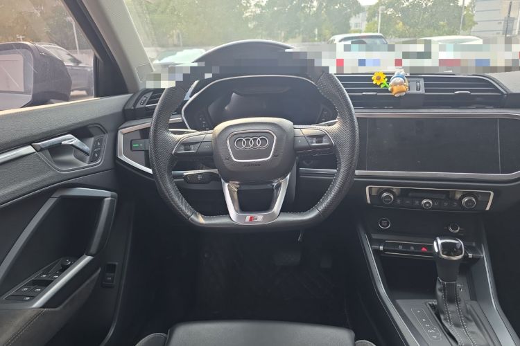 Used Audi Q3 Sportback 2022 40 TFSI Fashion Model Steering Wheel