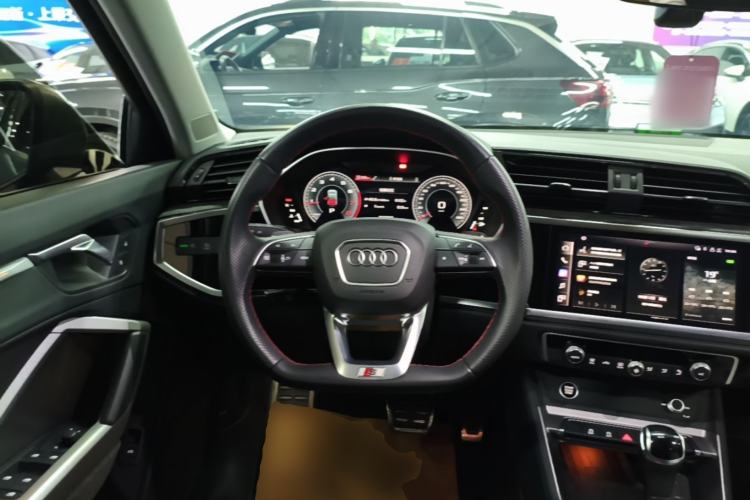 Used Audi Q3 Sportback 2022 40 TFSI RS Package Performance Model Steering Wheel