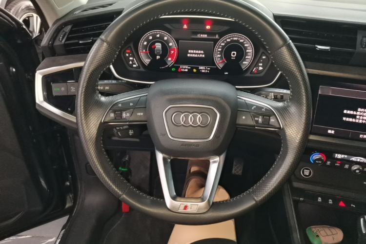Used Audi Q3 Sportback 2022 35 TFSI Ambition Edition Steering Wheel