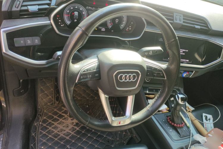 Used Audi Q3 Sportback 2022 35 TFSI Ambition Edition Steering Wheel