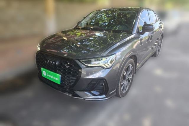 Ojetý Audi Q3 Sportback 2022 40 TFSI Fashion Model