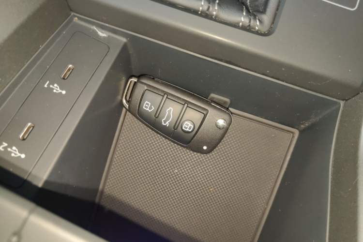 Used Audi Q3 Sportback 2022 40 TFSI Fashion Model Vehicle Key
