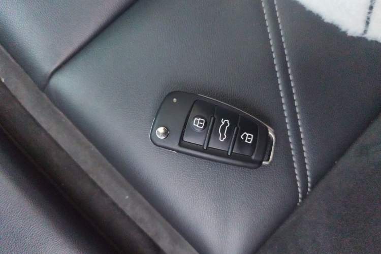 Used Audi Q3 Sportback 2022 40 TFSI Fashion Model Vehicle Key