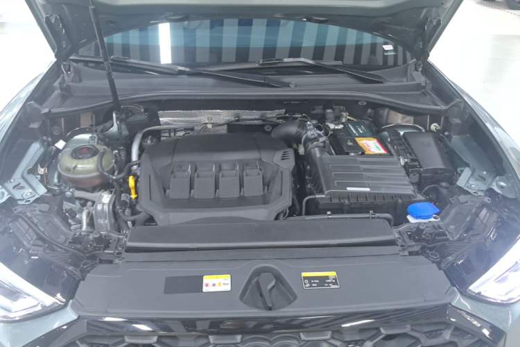 Used Audi Q3 Sportback 2022 40 TFSI Fashion Model Engine Bay
