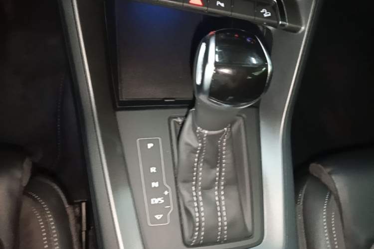 Used Audi Q3 Sportback 2022 45 TFSI quattro Fashion Edition Gear Lever