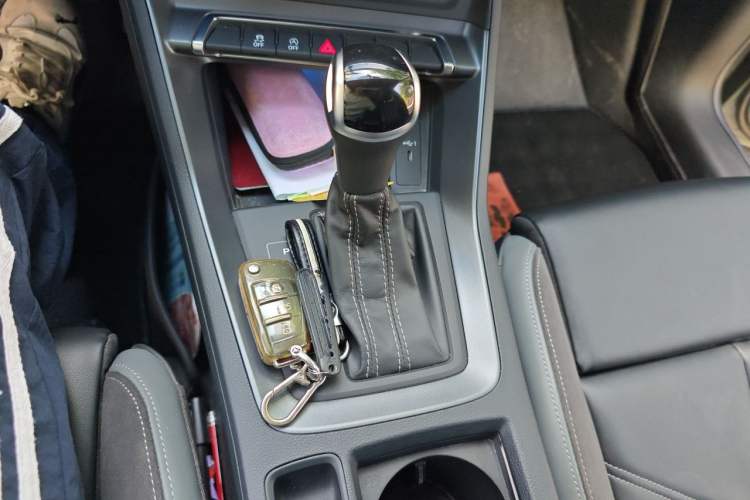 Used Audi Q3 Sportback 2022 40 TFSI Fashion Model Gear Lever
