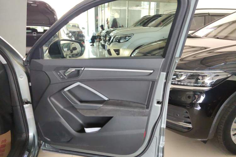 Used Audi Q3 Sportback 2022 40 TFSI Fashion Model Right Front Door Interior