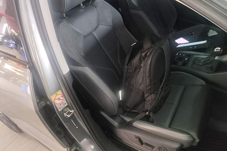 Used Audi Q3 Sportback 2022 40 TFSI Fashion Model Right Front Seat