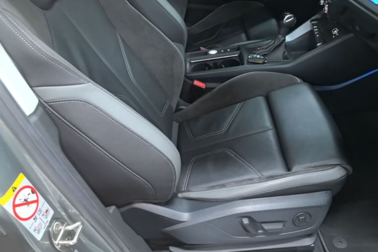 Used Audi Q3 Sportback 2022 40 TFSI Fashion Model Right Front Seat