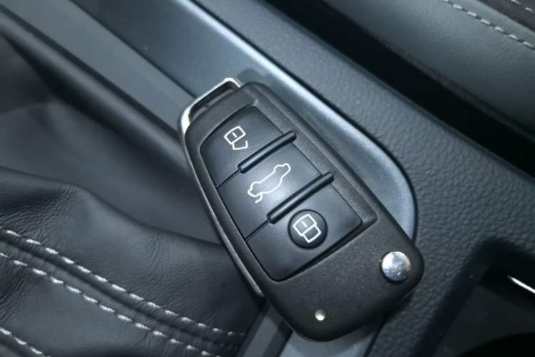 Used Audi Q3 Sportback 2022 40 TFSI Fashion Model Vehicle Key