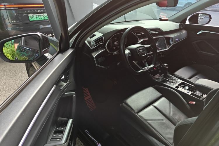 Used Audi Q3 Sportback 2022 40 TFSI Fashion Model Driver Seat