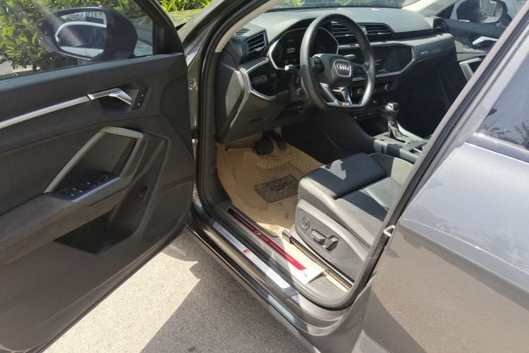 Used Audi Q3 Sportback 2022 40 TFSI Fashion Model Driver Seat