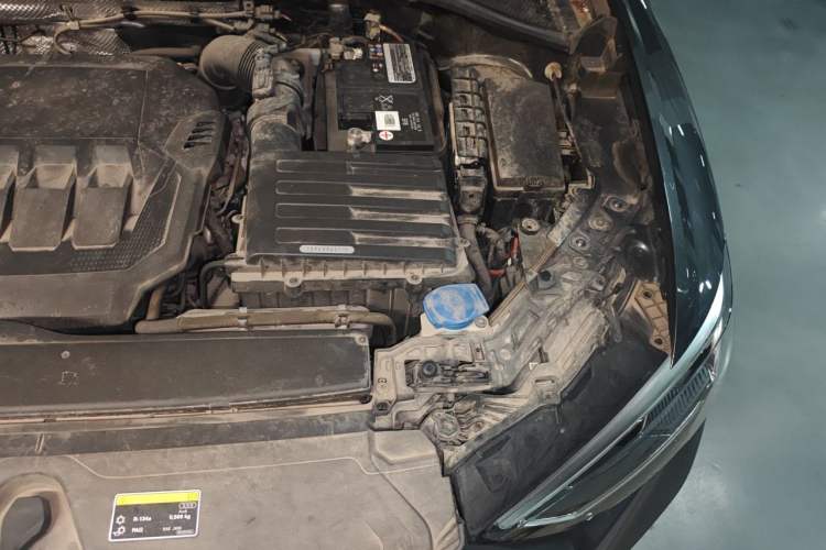 Used Audi Q3 Sportback 2022 40 TFSI Fashion Model Engine Bay Left