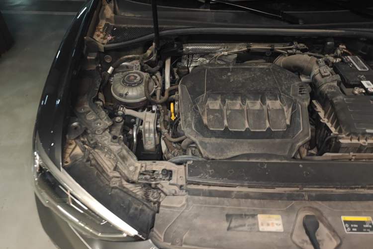 Used Audi Q3 Sportback 2022 40 TFSI Fashion Model Engine Bay Right