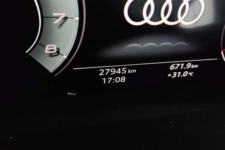 Used Audi Q3 Sportback 2022 40 TFSI Fashion Model Odometer Close Up