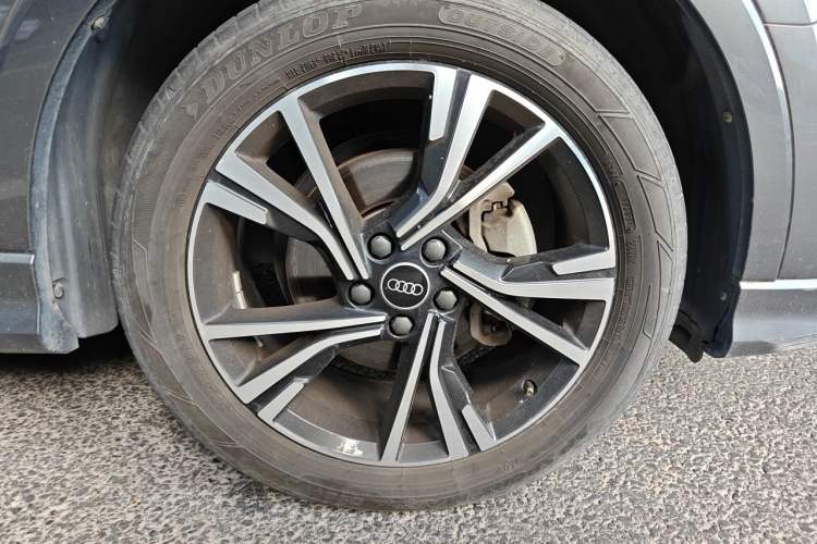 Used Audi Q3 Sportback 2022 40 TFSI Fashion Model Right Front Wheel Hub