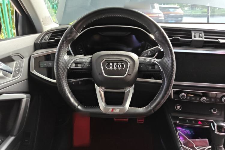 Used Audi Q3 Sportback 2022 40 TFSI Fashion Model Steering Wheel