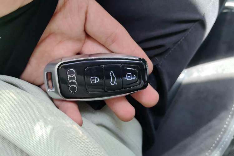 Used Audi Q3 Sportback 2022 40 TFSI Fashion Model Vehicle Key