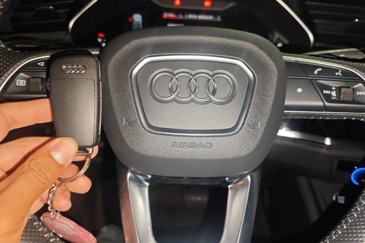 Used Audi Q3 Sportback 2022 40 TFSI Fashion Model Vehicle Key