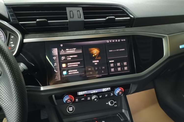 Used Audi Q3 Sportback 2022 40 TFSI Fashion Model Audio And AC Panel