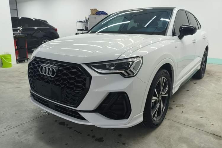 Used Audi Q3 Sportback 2022 40 TFSI Fashion Model Guazi used car, China used car export, Used car for sale, Used cars, Cheapest cars for sale