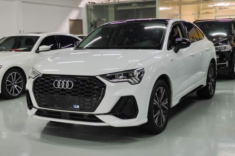 Used Audi Q3 Sportback 2022 40 TFSI Fashion Model Guazi used car, China used car export, Used car for sale, Used cars, Cheapest cars for sale