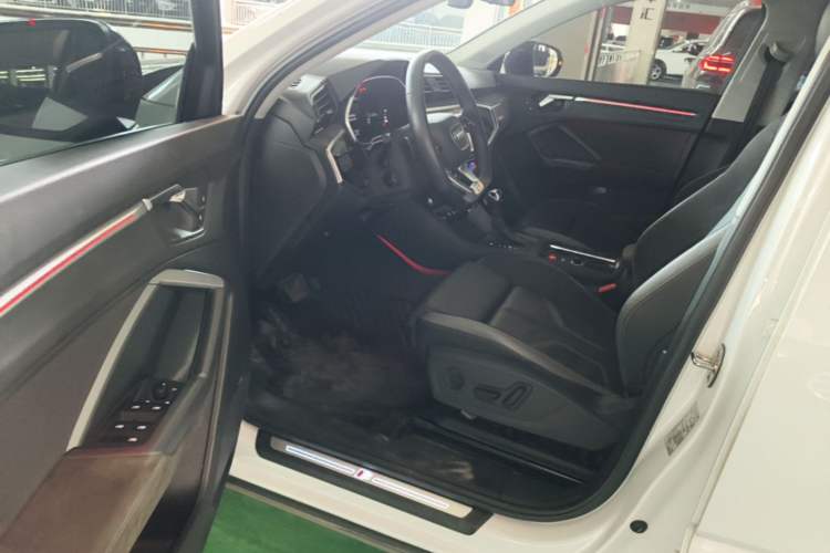 Used Audi Q3 Sportback 2022 40 TFSI Fashion Model Driver Seat