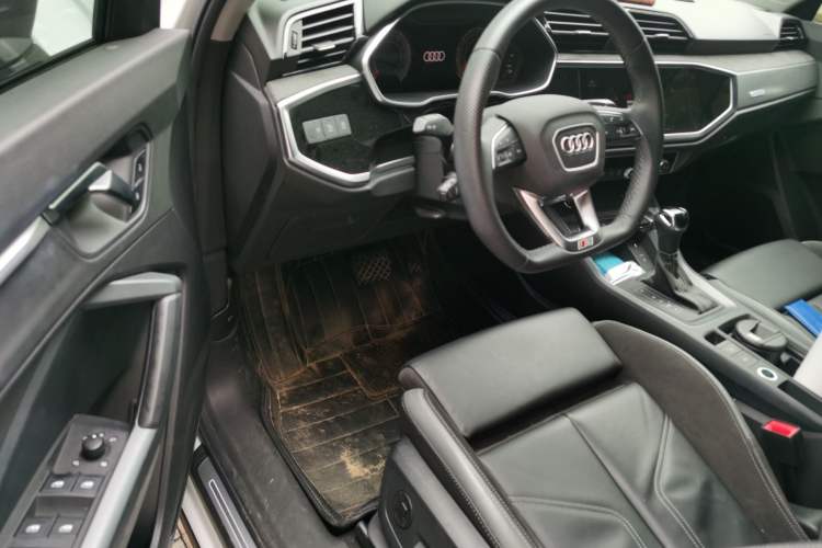 Used Audi Q3 Sportback 2022 40 TFSI Fashion Model Driver Seat
