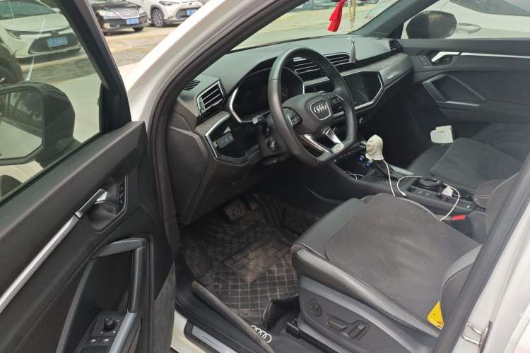 Used Audi Q3 Sportback 2022 40 TFSI Fashion Model Driver Seat