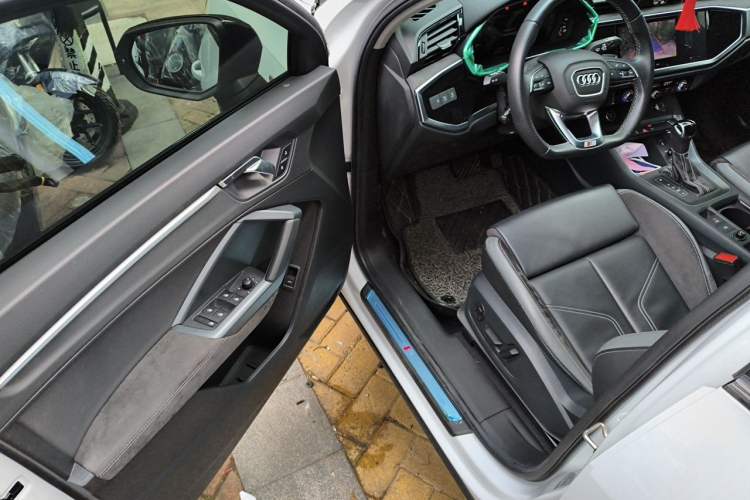 Used Audi Q3 Sportback 2022 40 TFSI Fashion Model Driver Seat