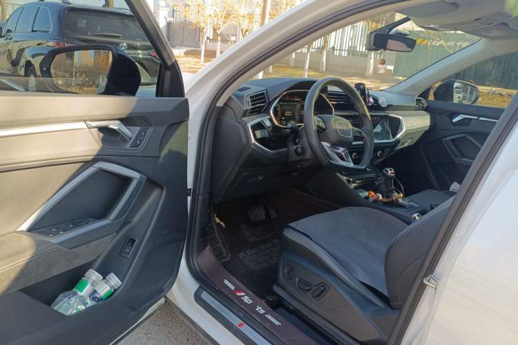 Used Audi Q3 Sportback 2022 40 TFSI Fashion Model Driver Seat